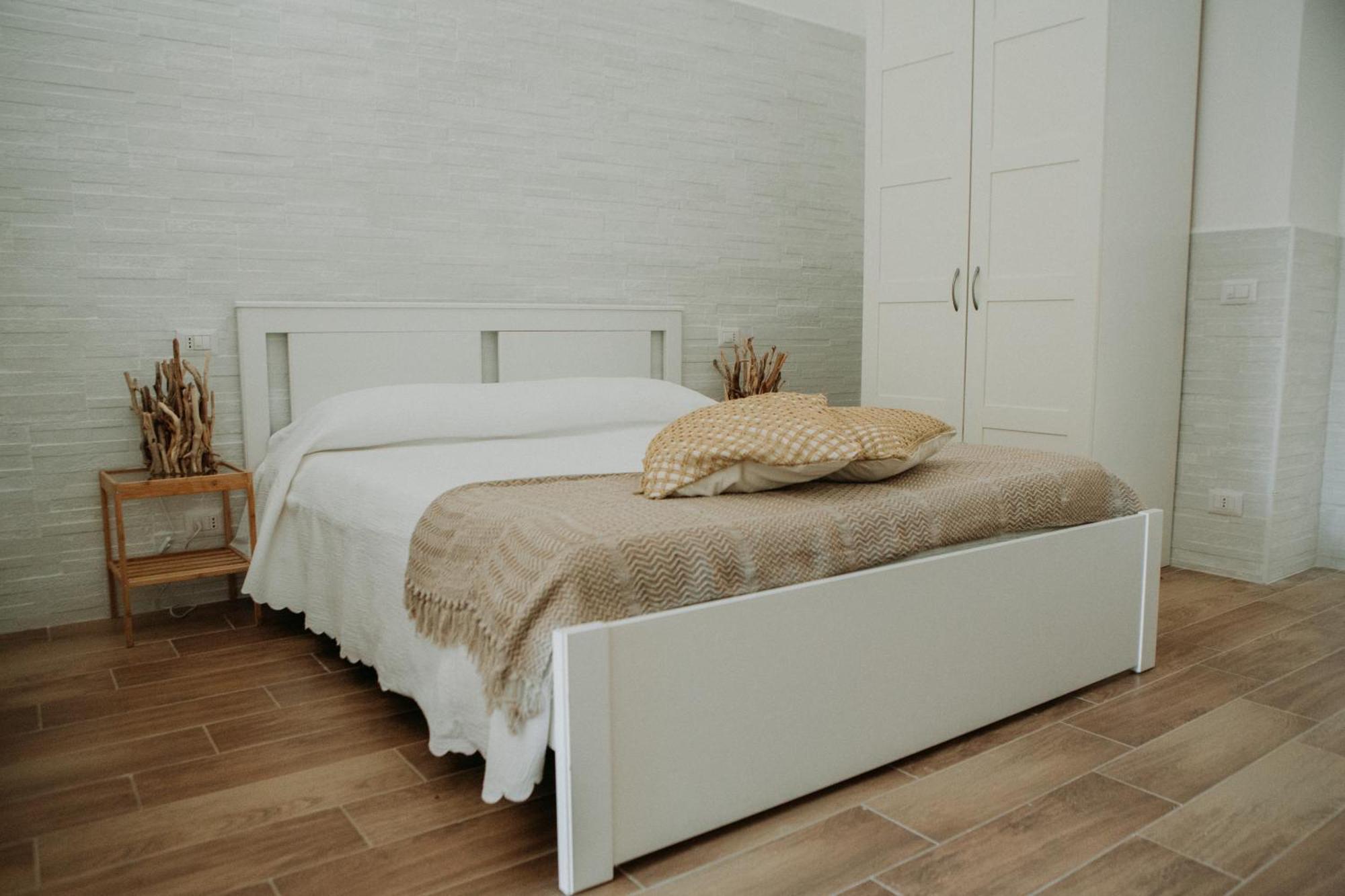 Amare Relais Home Bari Bagian luar foto